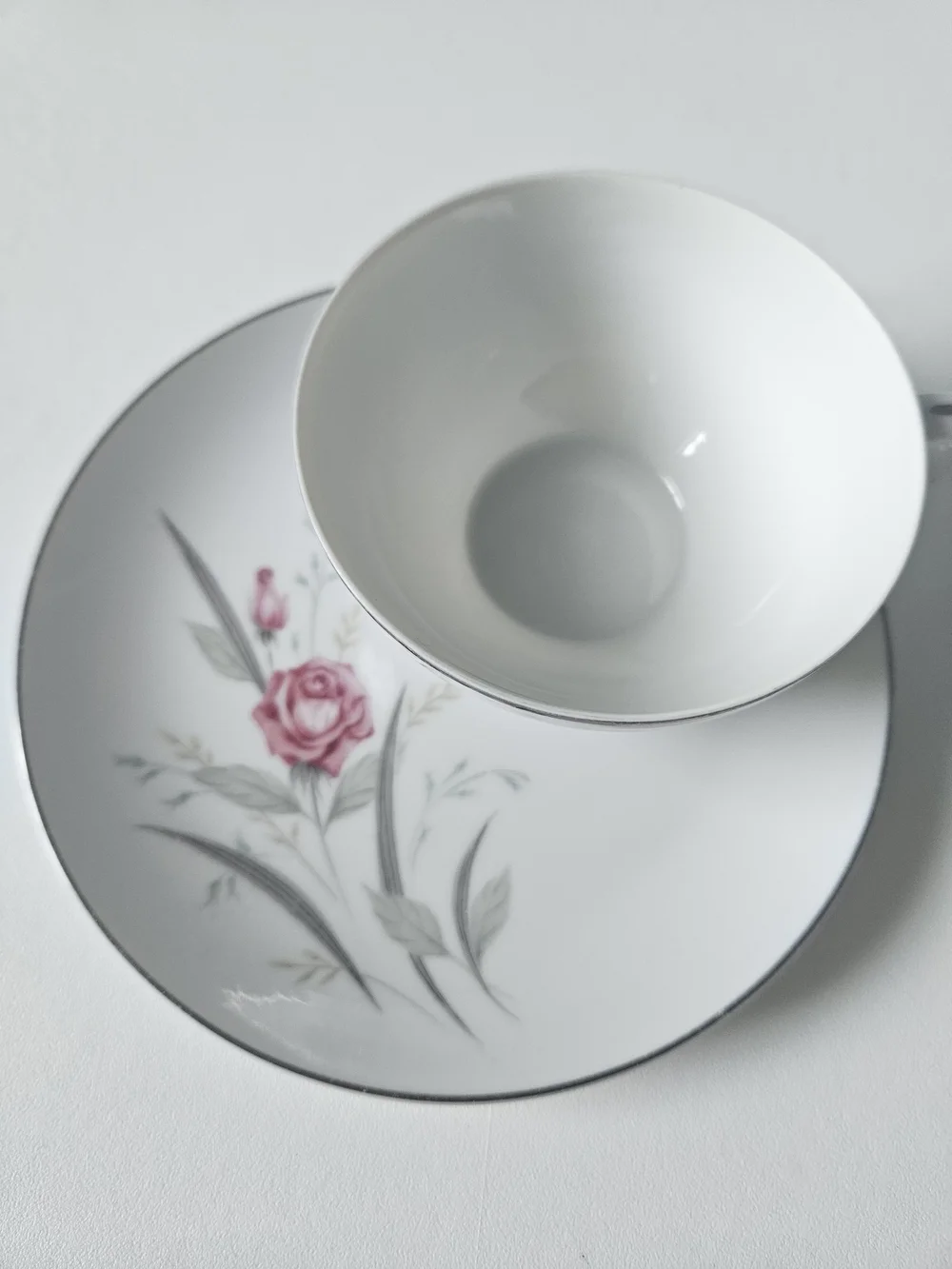 Vintage Windsor Rose Japan Porcelain Tea Cups & Saucers with  Silver Trim